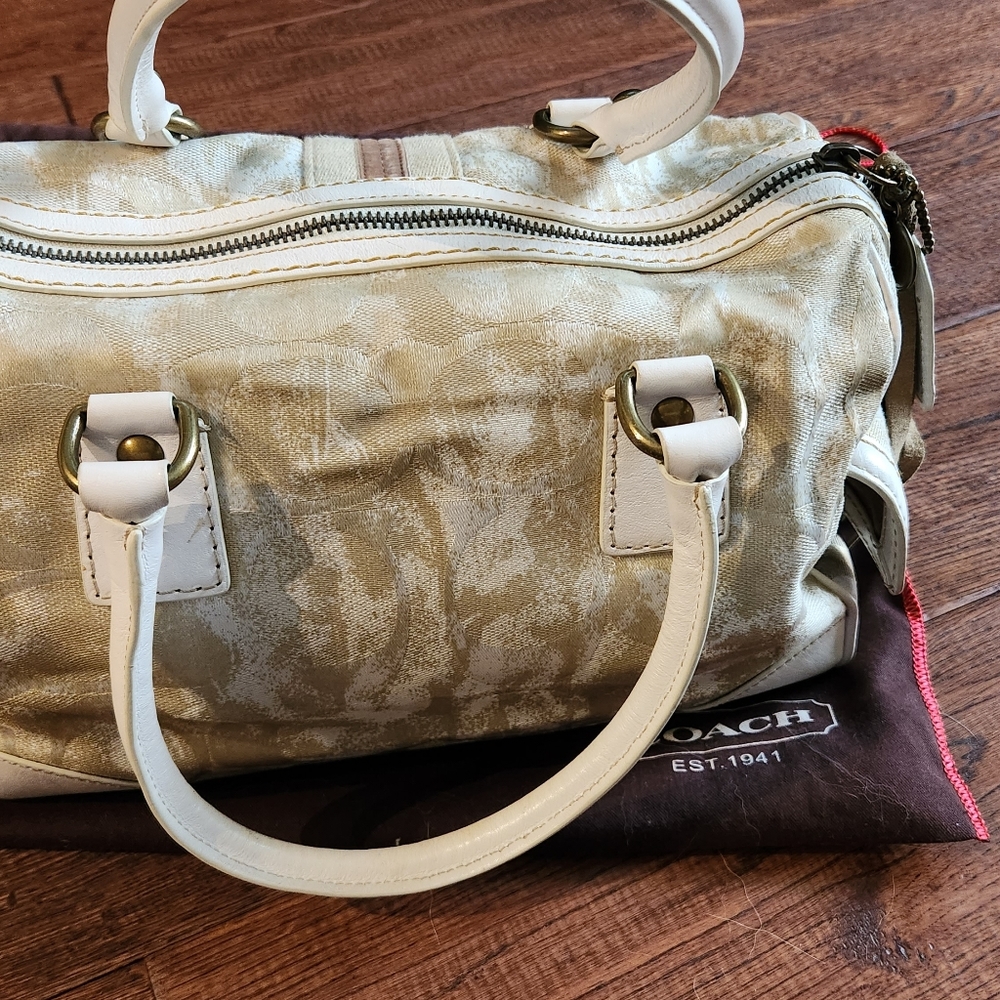Authentic Coach Handbag - Picture 6 of 6